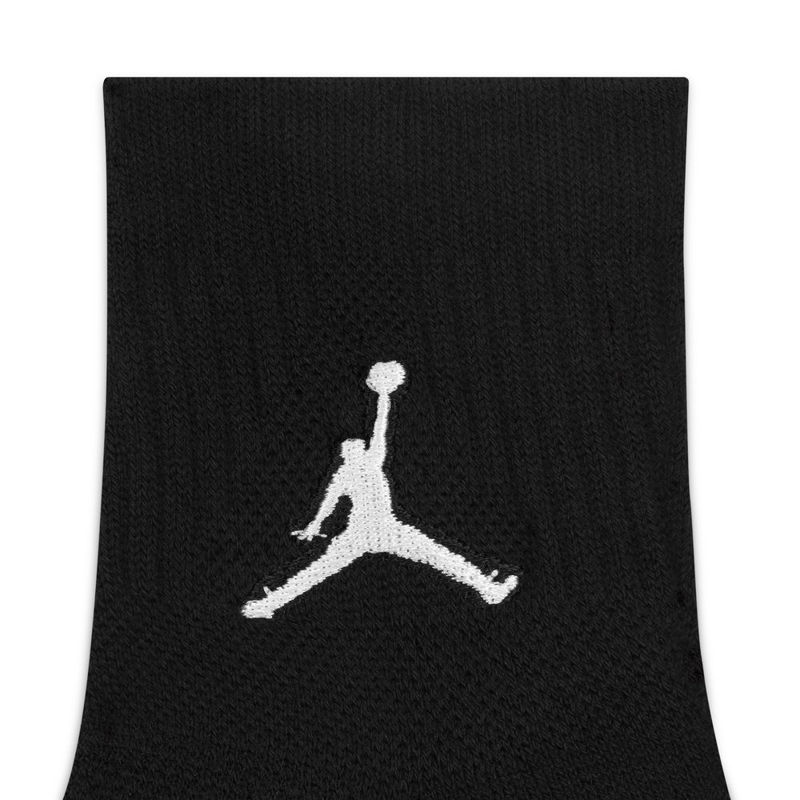 Picture of JORDAN EVERYDAY MAX ANKLE SOCKS